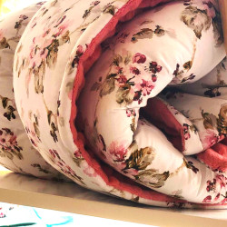 Βρεφικό κουβερτοπάπλωμα minky διπλής όψης με σχέδιο λουλούδια ροζ
